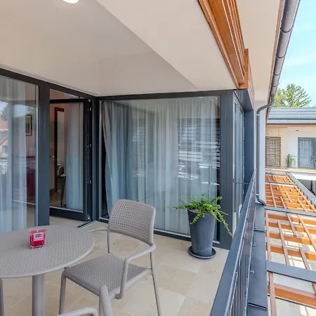 Apartamento Fülöp Panzió Near Balaton