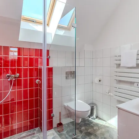 Apartman Fueloep Panzio Near Balaton