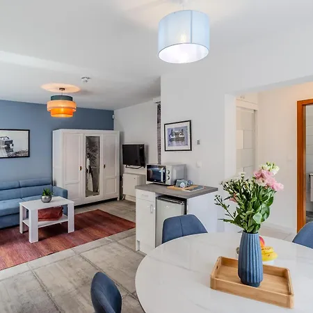 Apartamento Fülöp Panzió Near Balaton Révfülöp