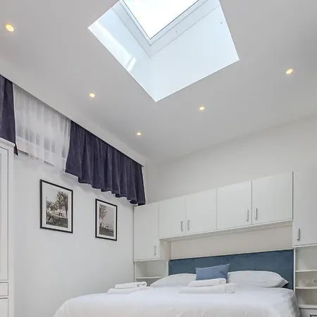 Fülöp Panzió Near Balaton Apartman Révfülöp