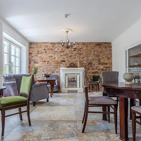 Fülöp Panzió Near Balaton * Révfülöp