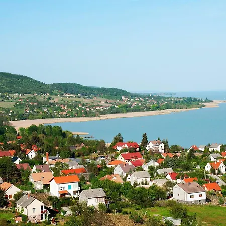 Fueloep Panzio Near Balaton
