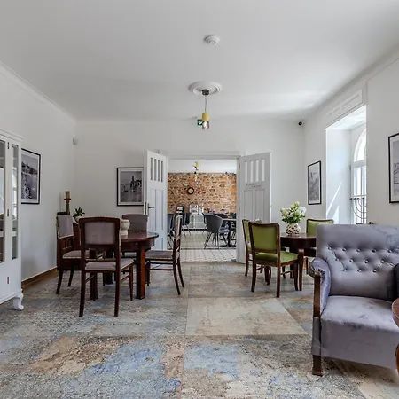 Apartamento Fülöp Panzió Near Balaton *