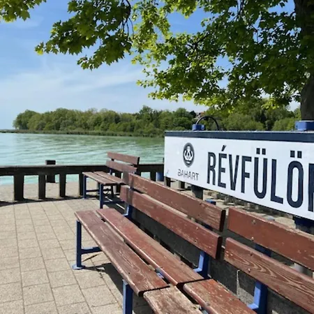 Fülöp Panzió Near Balaton * Révfülöp