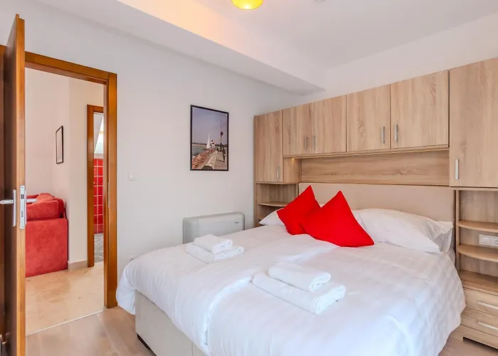 Fueloep Panzio Near Balaton * Révfülöp