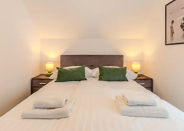 Apartment Fueloep Panzio Near Balaton *